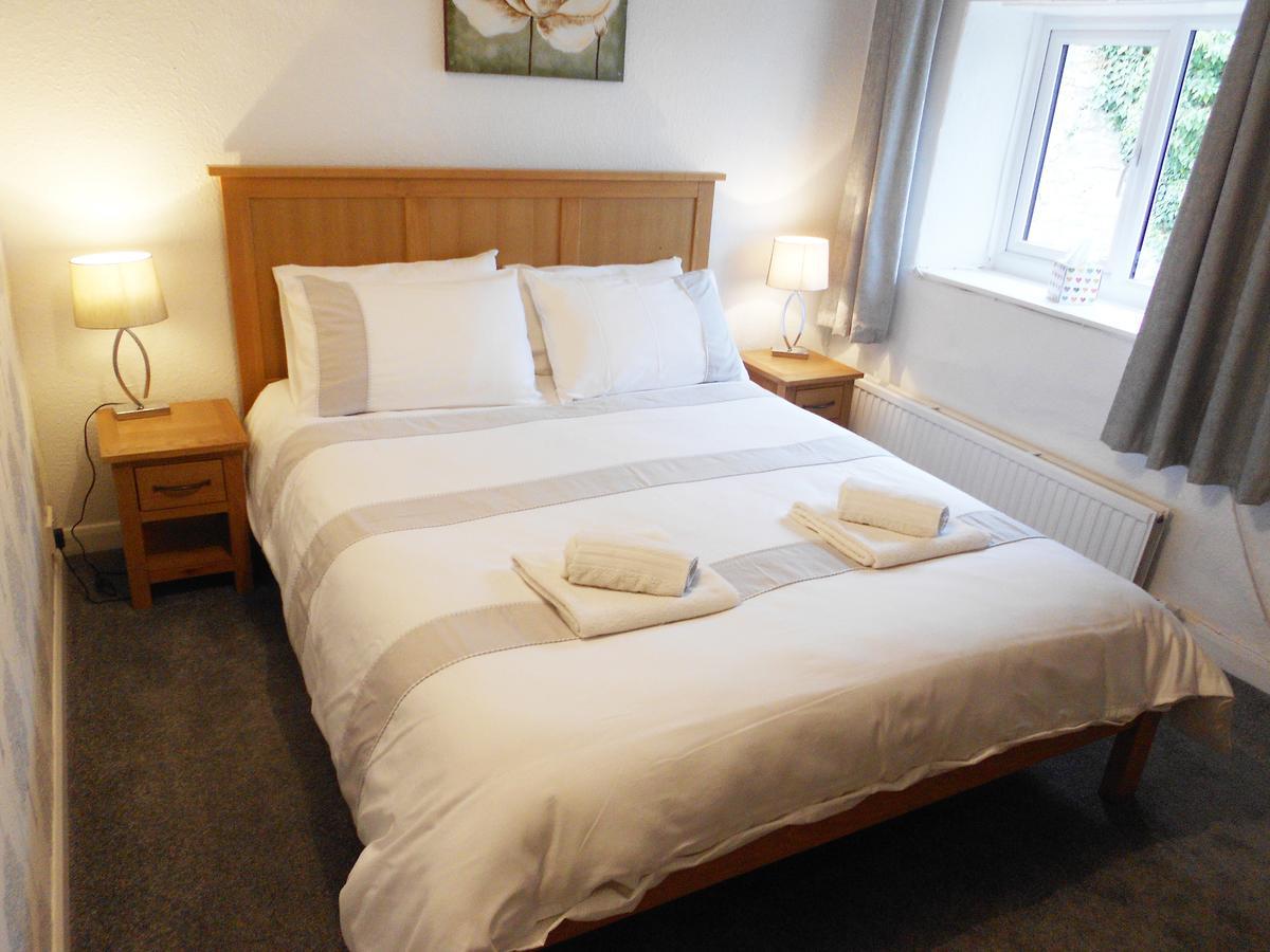 The Crown Inn Wentnor Экстерьер фото